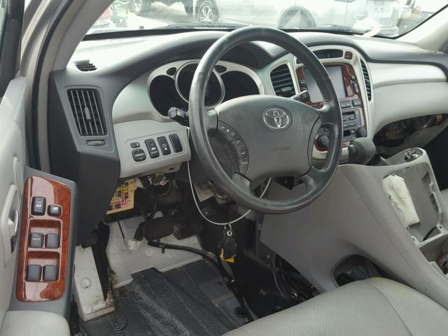 JTEEW21A170046773 - 2007 TOYOTA HIGHLANDER SILVER photo 9