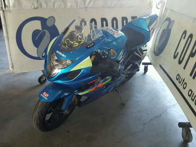 JS1GR7JA642101410 - 2004 SUZUKI GSX-R750 K BLUE photo 2