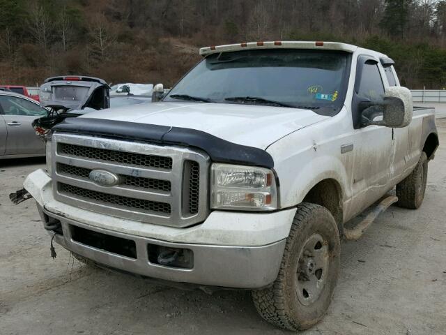 1FTSX21P45EC91169 - 2005 FORD F250 SUPER WHITE photo 2