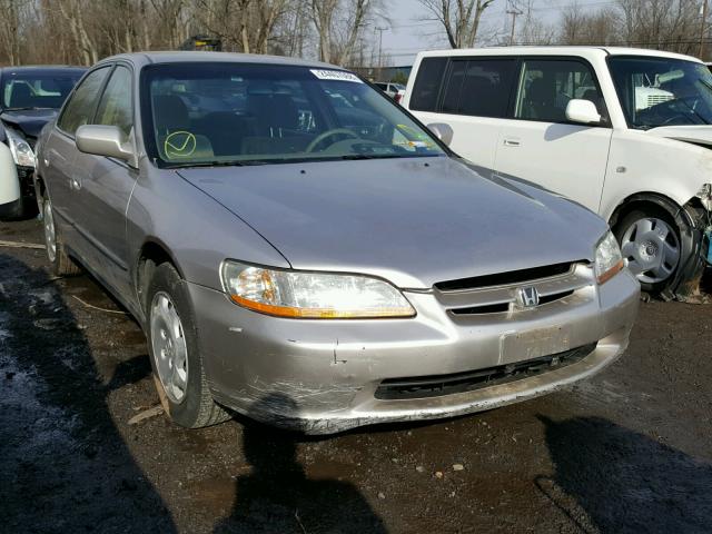 JHMCG6652XC002709 - 1999 HONDA ACCORD LX WHITE photo 1