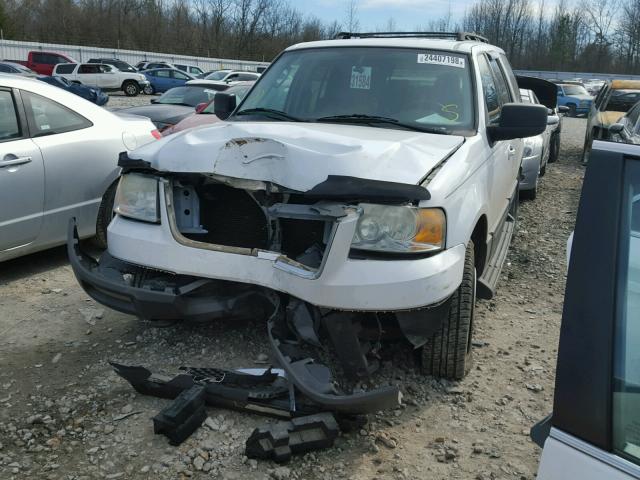 1FMPU16556LA06861 - 2006 FORD EXPEDITION WHITE photo 2