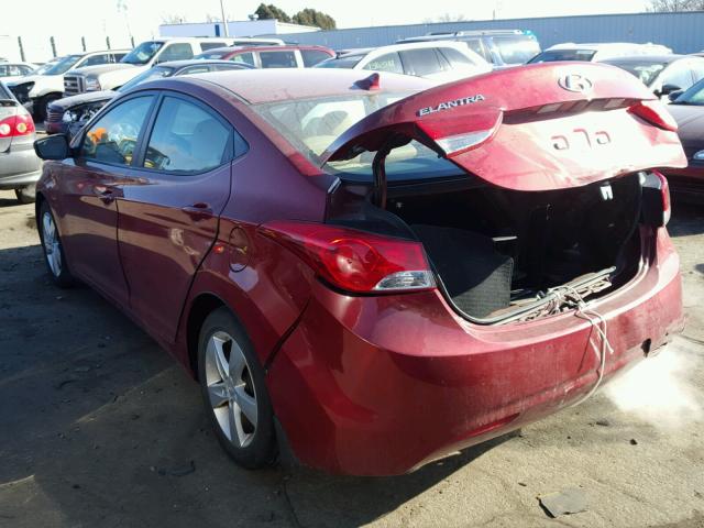 5NPDH4AE7DH278267 - 2013 HYUNDAI ELANTRA GL RED photo 3