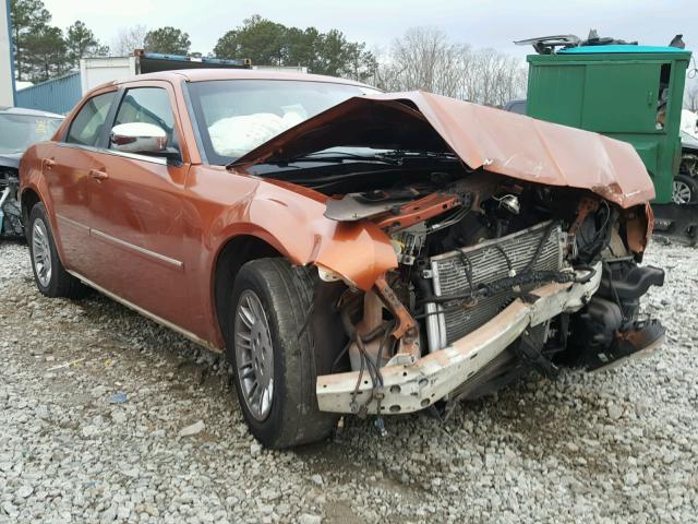 2C3KA43R17H741193 - 2007 CHRYSLER 300 ORANGE photo 1