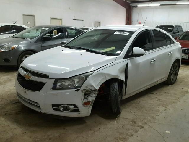 1G1PG5SB2D7169612 - 2013 CHEVROLET CRUZE LTZ WHITE photo 2