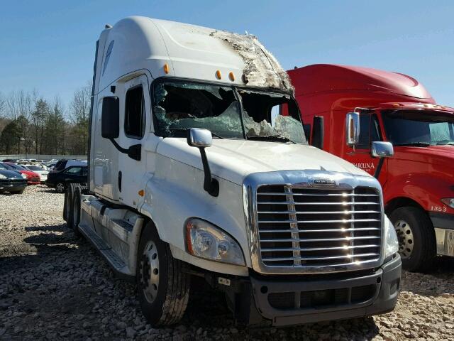 1FUJGLDRXCLBC3034 - 2012 FREIGHTLINER CASCADIA 1 WHITE photo 1