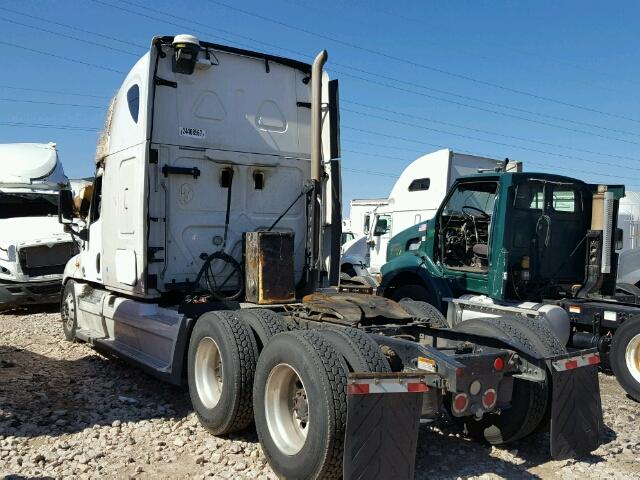 1FUJGLDRXCLBC3034 - 2012 FREIGHTLINER CASCADIA 1 WHITE photo 3