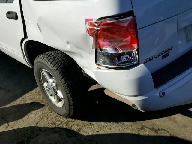 1FMZU63K74UC26980 - 2004 FORD EXPLORER X WHITE photo 9