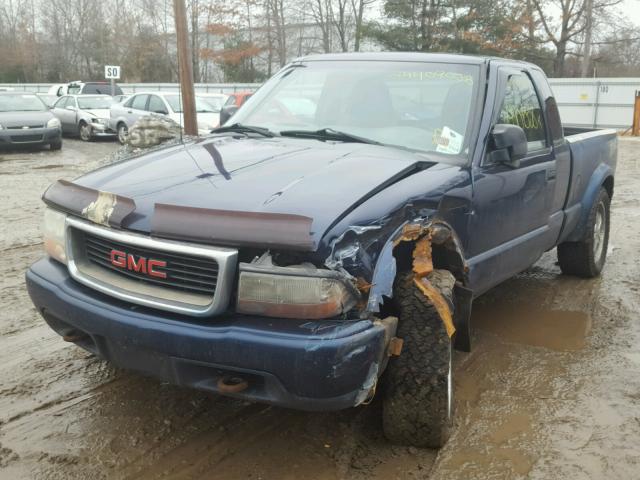 1GTCT19X138211062 - 2003 GMC SONOMA BLUE photo 2