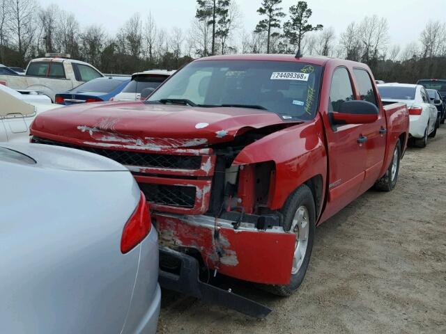 2GCEC13J371602817 - 2007 CHEVROLET SILVERADO RED photo 2