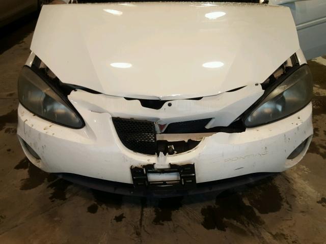 2G2WP552X81128151 - 2008 PONTIAC GRAND PRIX WHITE photo 7