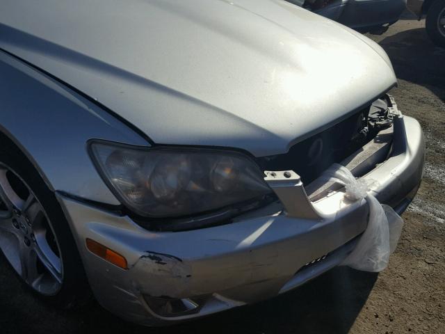 JTHBD192550100415 - 2005 LEXUS IS 300 SILVER photo 9