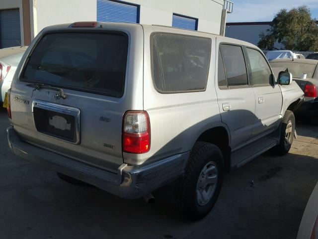 JT3GN86R720254137 - 2002 TOYOTA 4RUNNER SR CREAM photo 4