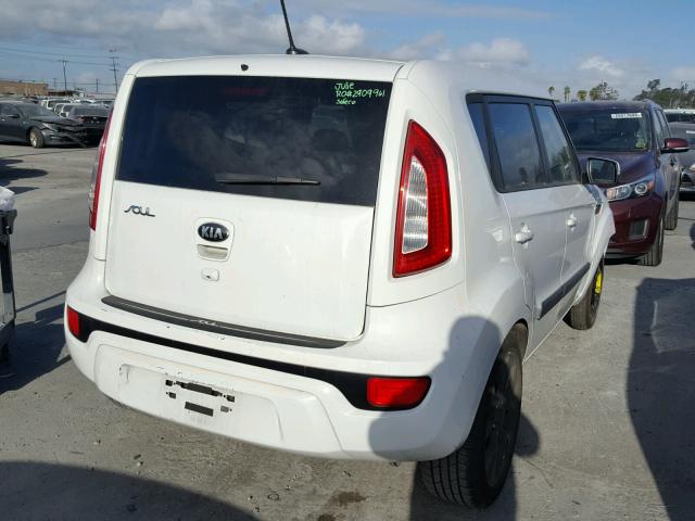 KNDJT2A6XD7502473 - 2013 KIA SOUL + WHITE photo 4