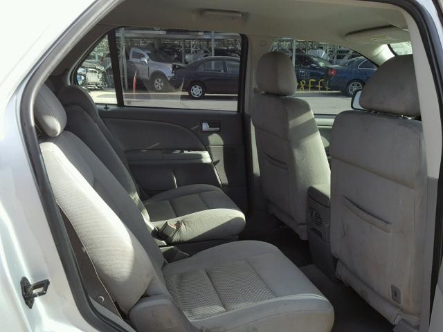 1FMZK01185GA74866 - 2005 FORD FREESTYLE SILVER photo 6