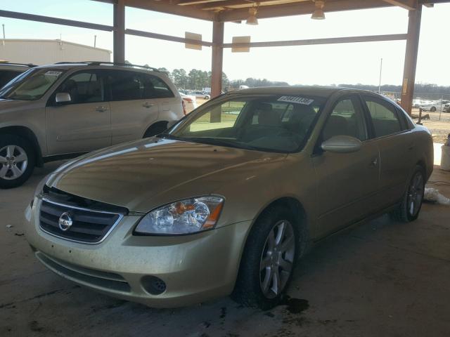 1N4AL11DX3C295359 - 2003 NISSAN ALTIMA BAS GOLD photo 2