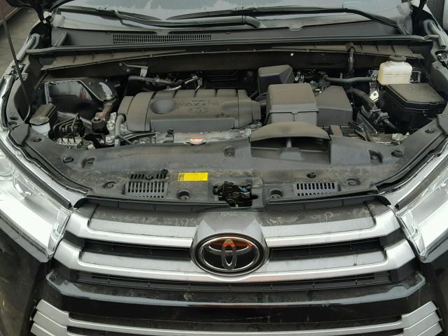 5TDZARFH0HS030436 - 2017 TOYOTA HIGHLANDER BLACK photo 7