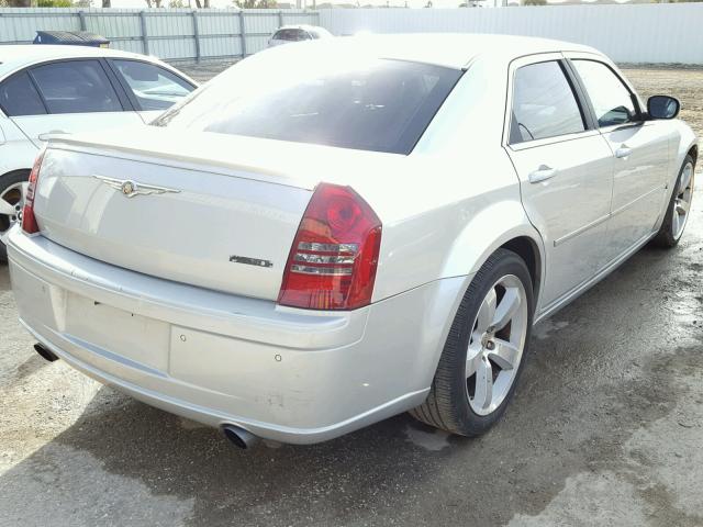 2C3KA73W96H498299 - 2006 CHRYSLER 300C SRT-8 SILVER photo 4