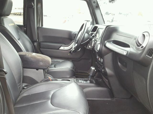 1C4HJWEG6FL559875 - 2015 JEEP WRANGLER U GREEN photo 5