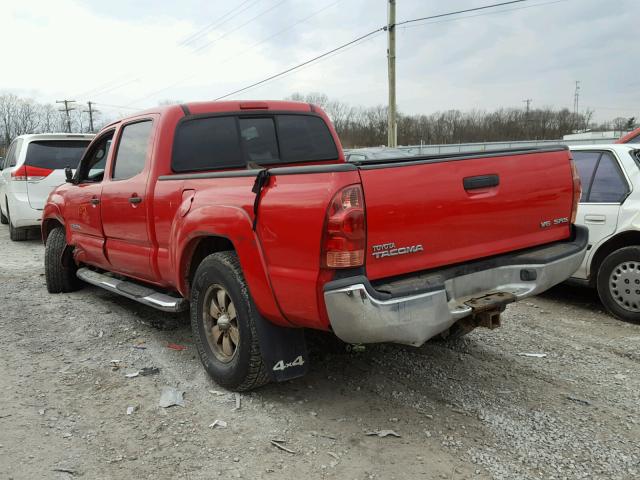 5TEMU52N35Z025798 - 2005 TOYOTA TACOMA DOU RED photo 3