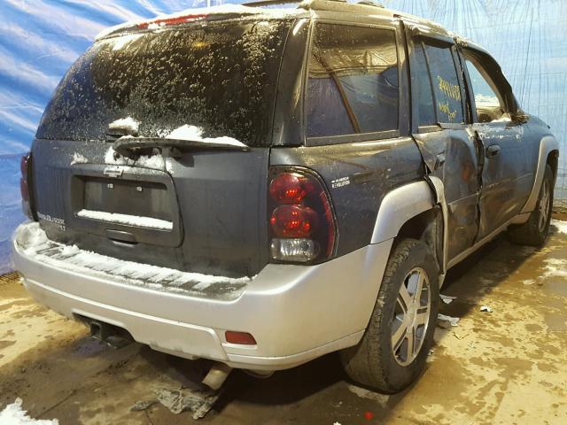 1GNDT13S472221876 - 2007 CHEVROLET TRAILBLAZE GRAY photo 4