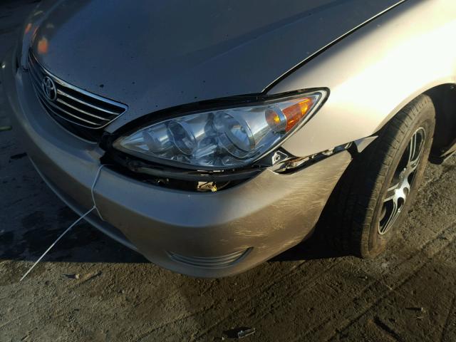 4T1BE32K15U574869 - 2005 TOYOTA CAMRY LE GOLD photo 9