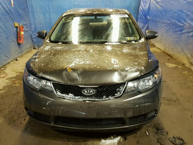 KNAFU4A21A5231674 - 2010 KIA FORTE EX TAN photo 9