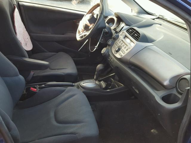 JHMGE88449S053872 - 2009 HONDA FIT SPORT BLUE photo 5