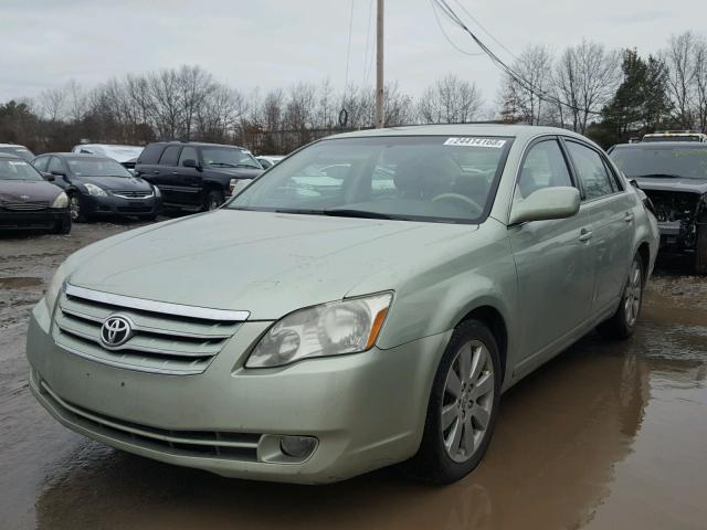 4T1BK36B97U209880 - 2007 TOYOTA AVALON XL GREEN photo 2