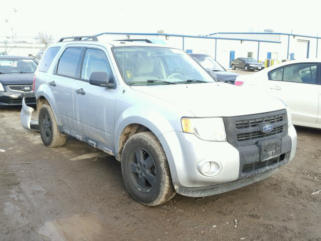 1FMCU0D7XAKD07945 - 2010 FORD ESCAPE XLT SILVER photo 1