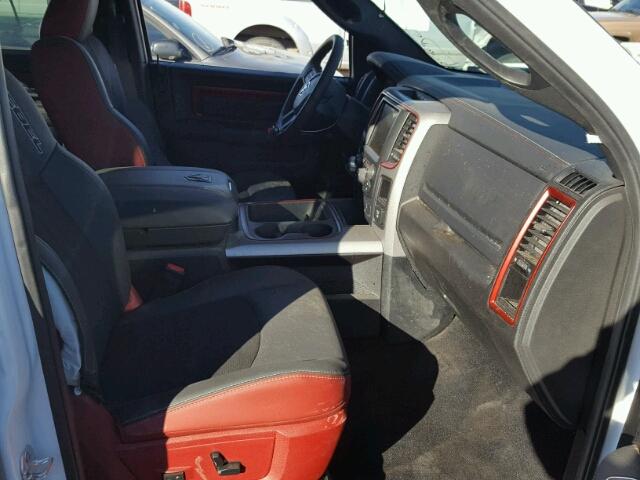 1C6RR7YT3HS510192 - 2017 RAM 1500 REBEL თეთრი ფოტო 5