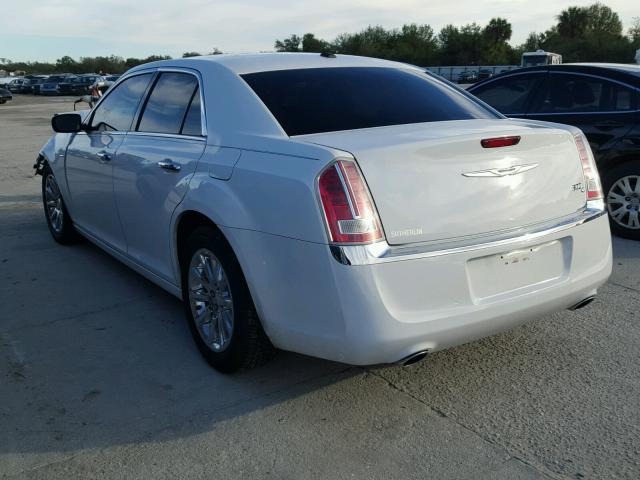 2C3CCAEG8EH220879 - 2014 CHRYSLER 300C WHITE photo 3