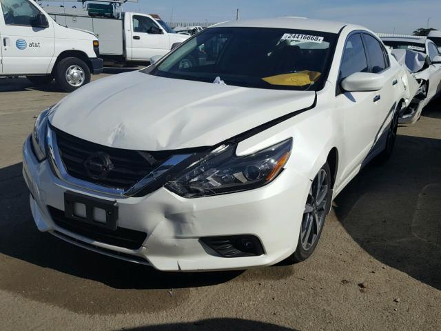 1N4AL3APXHC114239 - 2017 NISSAN ALTIMA 2.5 WHITE photo 2