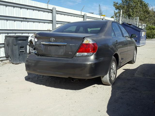 4T1BF32KX5U590050 - 2005 TOYOTA CAMRY LE GRAY photo 4