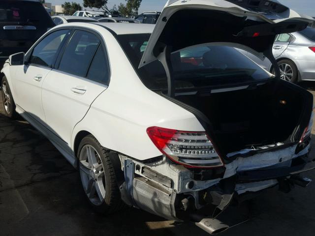 WDDGF5HB6DA857641 - 2013 MERCEDES-BENZ C 350 WHITE photo 3