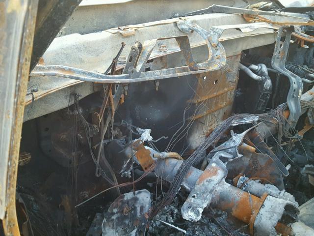 1GBHC24UX5E113911 - 2005 CHEVROLET SILVERADO BURN photo 8