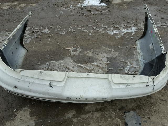 2G4WB52K041237741 - 2004 BUICK REGAL LS WHITE photo 9