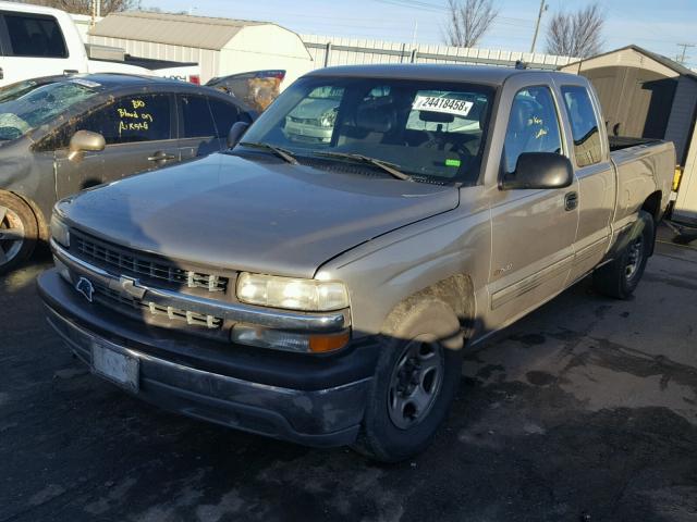 2GCEC19V421297654 - 2002 CHEVROLET SILVERADO TAN photo 2