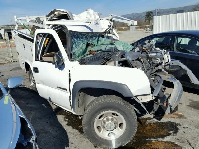 1GBHC24U75E263944 - 2005 CHEVROLET SILVERADO WHITE photo 1