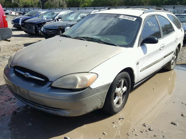 1FAFP58S5YA283208 - 2000 FORD TAURUS SE WHITE photo 2