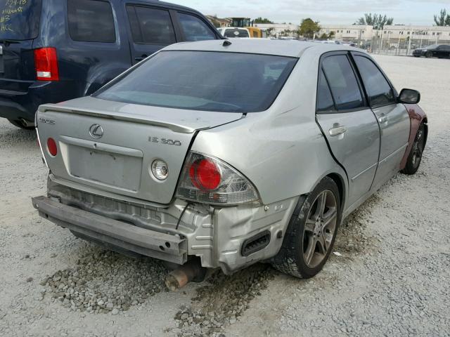 JTHBD192220055218 - 2002 LEXUS IS 300 SILVER photo 4