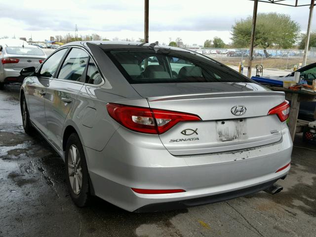 5NPE24AF2FH162086 - 2015 HYUNDAI SONATA SE SILVER photo 3