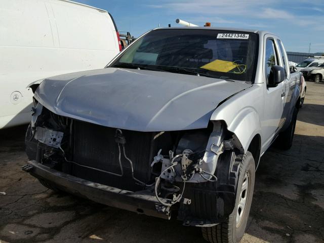 1N6BD06TX8C420029 - 2008 NISSAN FRONTIER K SILVER photo 2