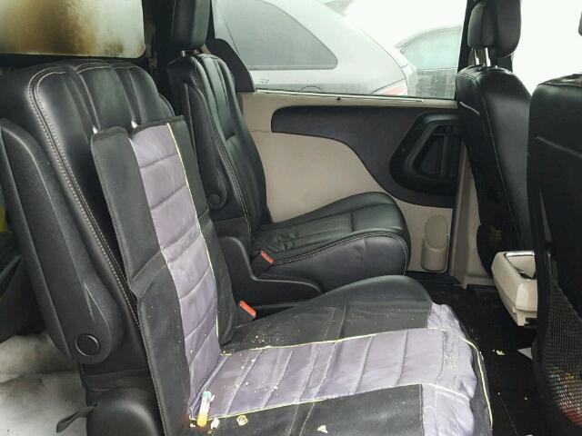 2A4RR8DG0BR747264 - 2011 CHRYSLER TOWN & COU 蓝色 照片 6