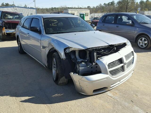 2D8FV48V65H171827 - 2005 DODGE MAGNUM SILVER photo 1