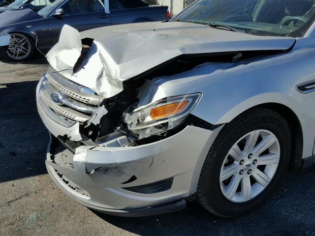 1FAHP2DW4BG145843 - 2011 FORD TAURUS SE SILVER photo 9