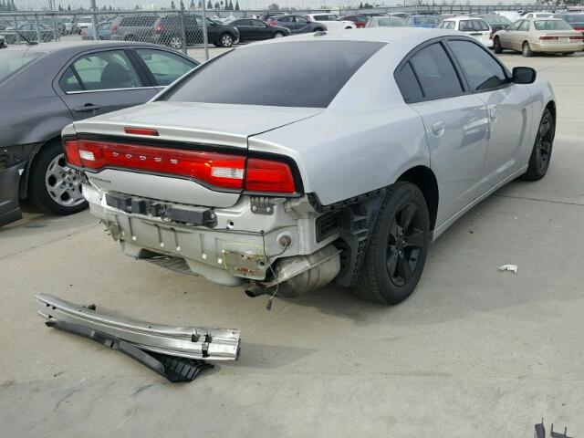 2C3CDXBG0CH185403 - 2012 DODGE CHARGER SE SILVER photo 4