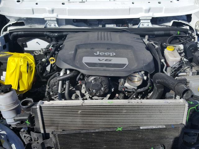 1C4AJWAG4HL510555 - 2017 JEEP WRANGLER S 白色 照片 7