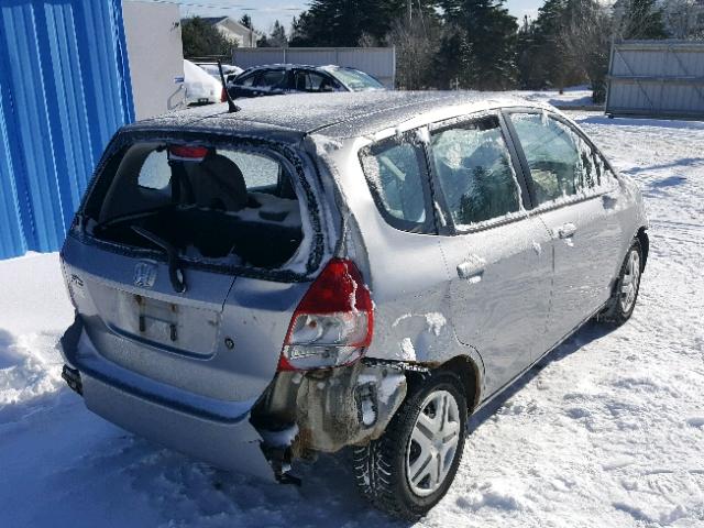 JHMGD38487S807665 - 2007 HONDA FIT GRAY photo 4