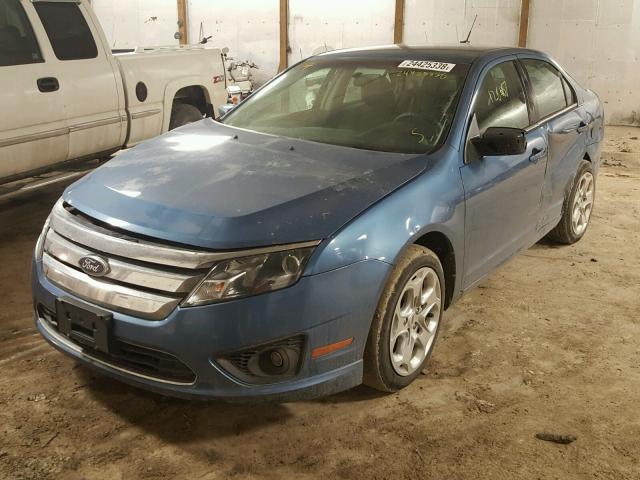 3FAHP0HA9AR307220 - 2010 FORD FUSION SE BLUE photo 2