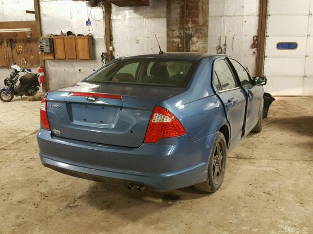 3FAHP0HA9AR307220 - 2010 FORD FUSION SE BLUE photo 4